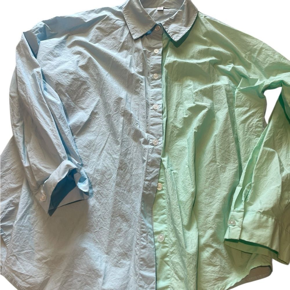 Versona size large Light Blue & Mint Green Two-Tone ladies Button-Up Shirt